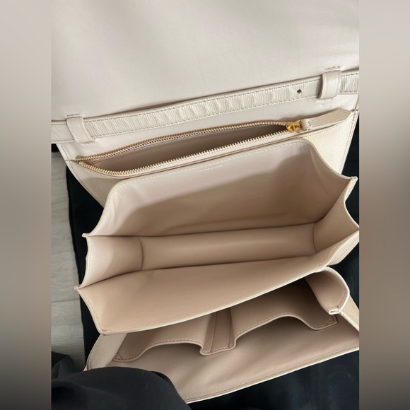 Celine box bag in beige colorin medium - Picture 9 of 12